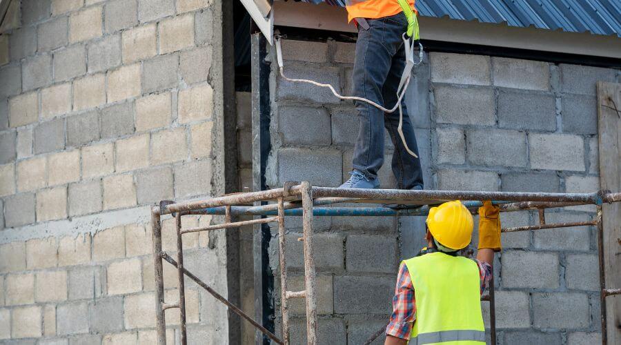 Professional gutter cleaning in Bossier City, LA